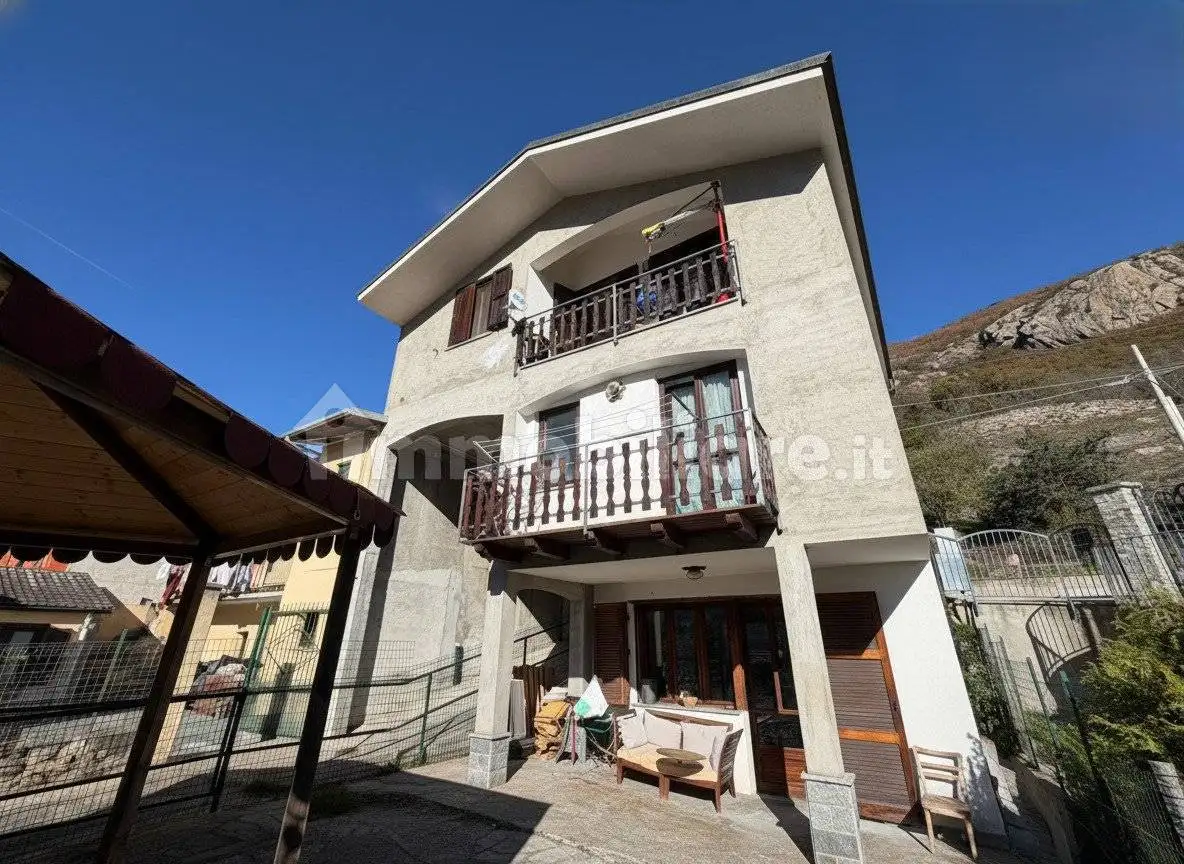 Casa indipendente in vendita a Borgone Susa