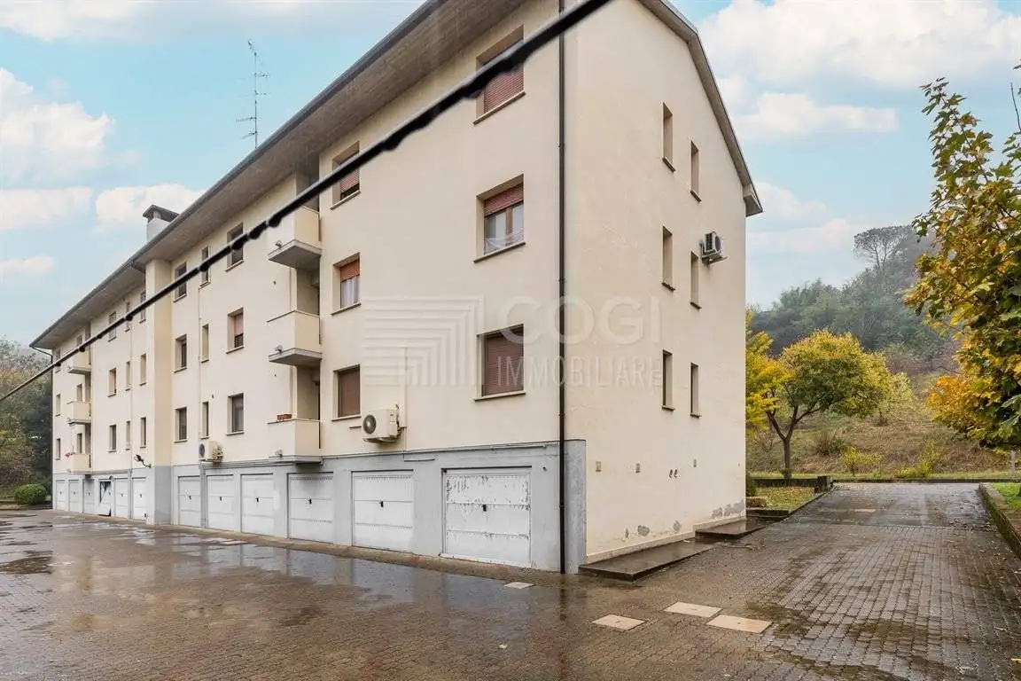 Quadrilocale buono stato, piano rialzato, Centro, Casalfiumanese - foto 2