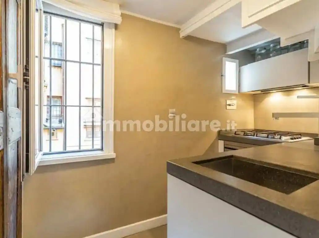 Bilocale Arco di Santa Margherita 9, Campo de' Fiori, Roma - foto 3