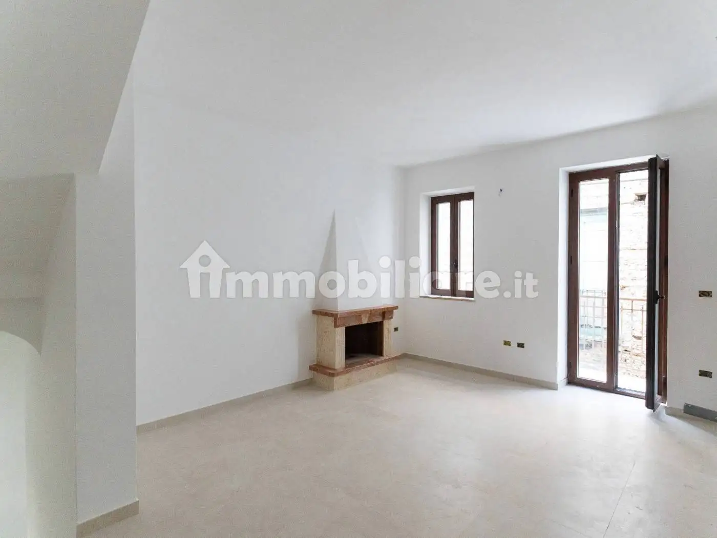 Appartamento in vendita a Trentinara