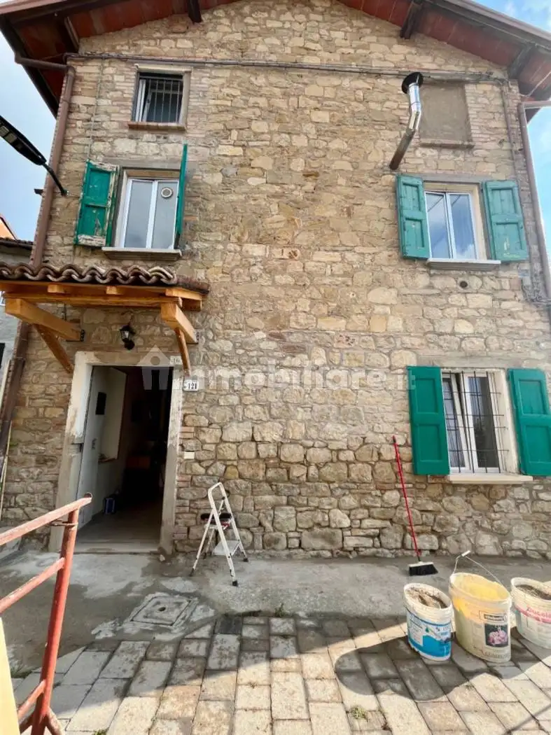 Terratetto unifamiliare 196 m², buono stato, Centro, Baiso - foto 3