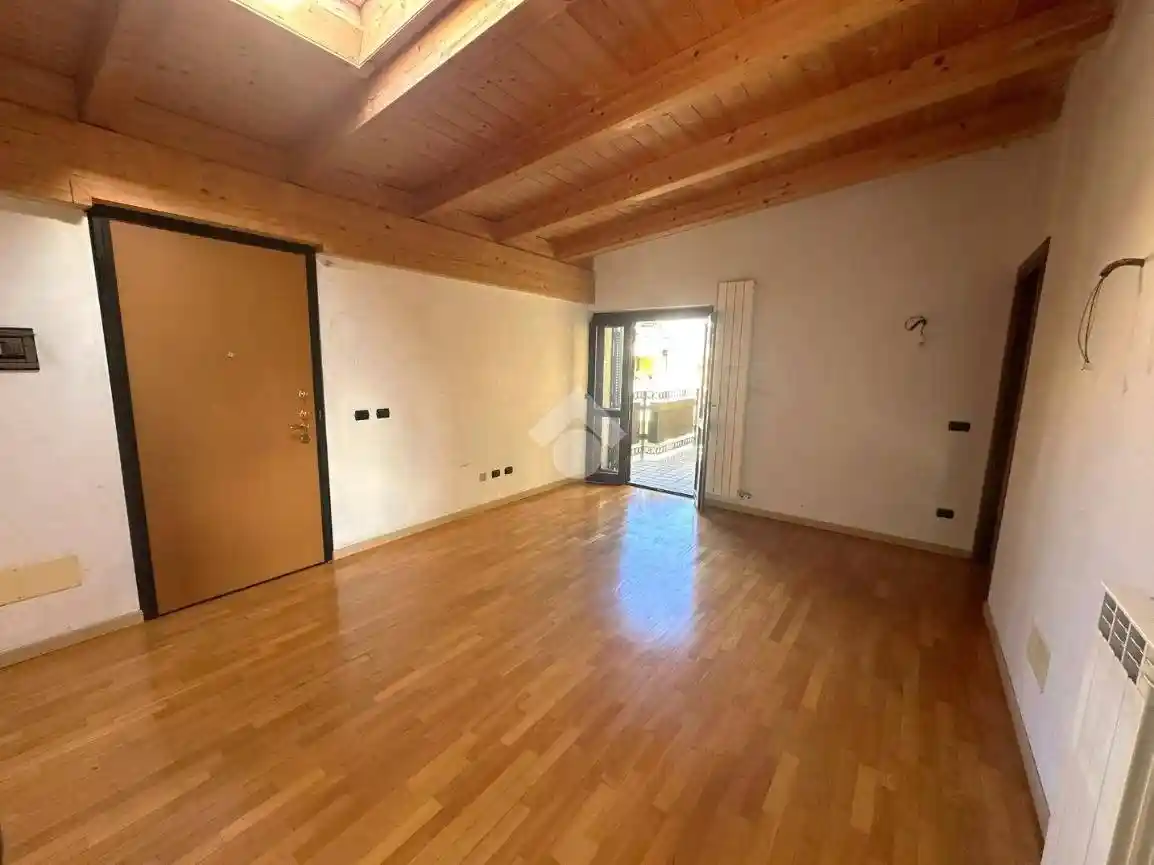 Appartamento in vendita a Bovisio-Masciago