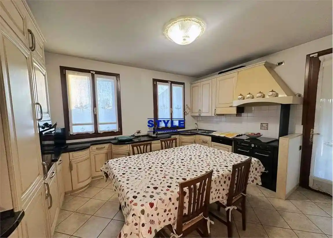 Terratetto unifamiliare 450 m², ottimo stato, Centro, Camponogara - foto 4