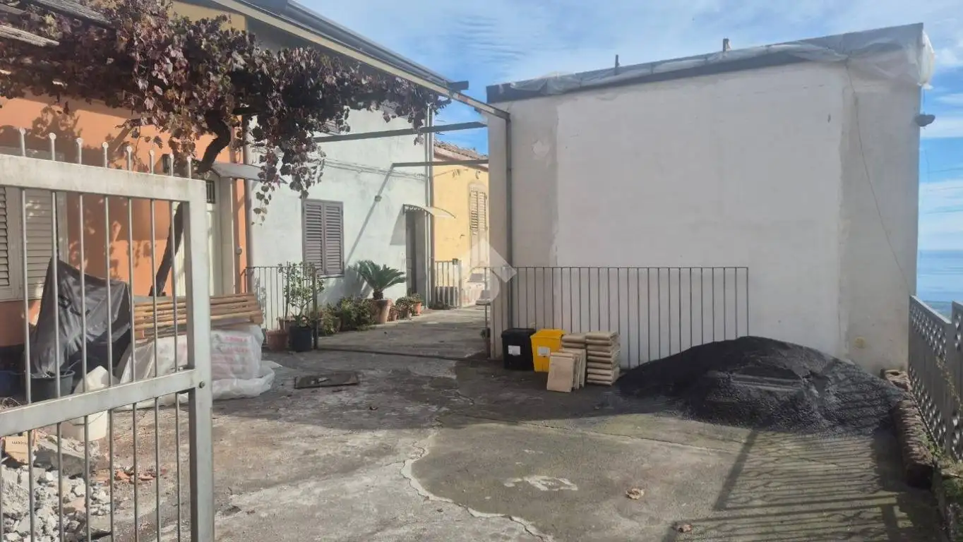 Casa indipendente in vendita a Piedimonte Etneo