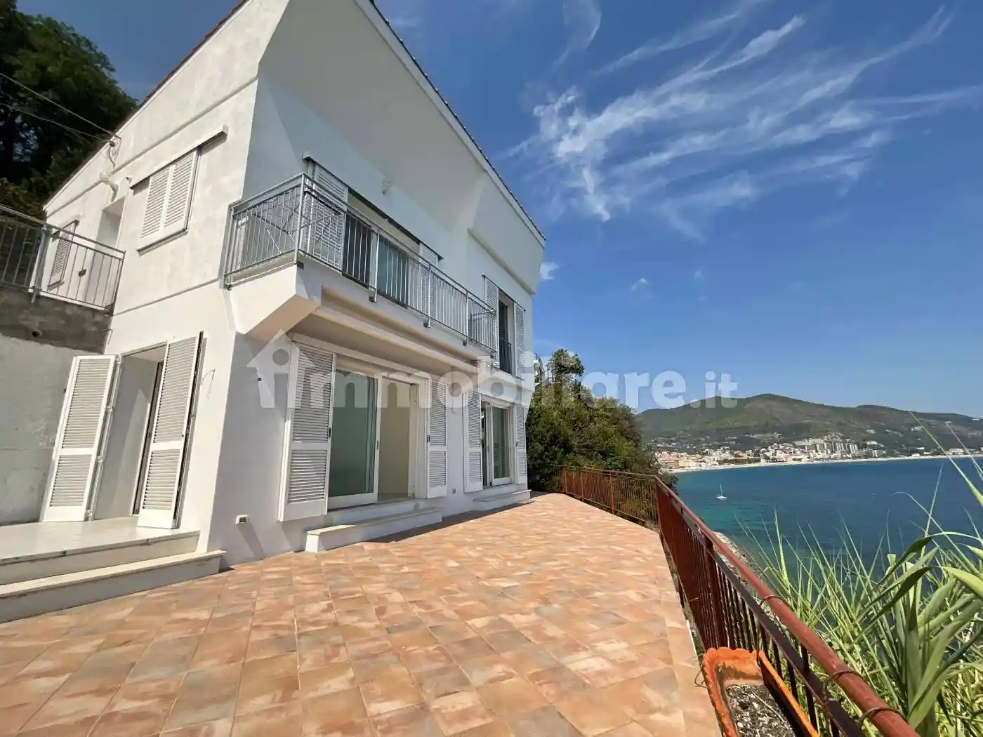 Appartamento in vendita a Noli