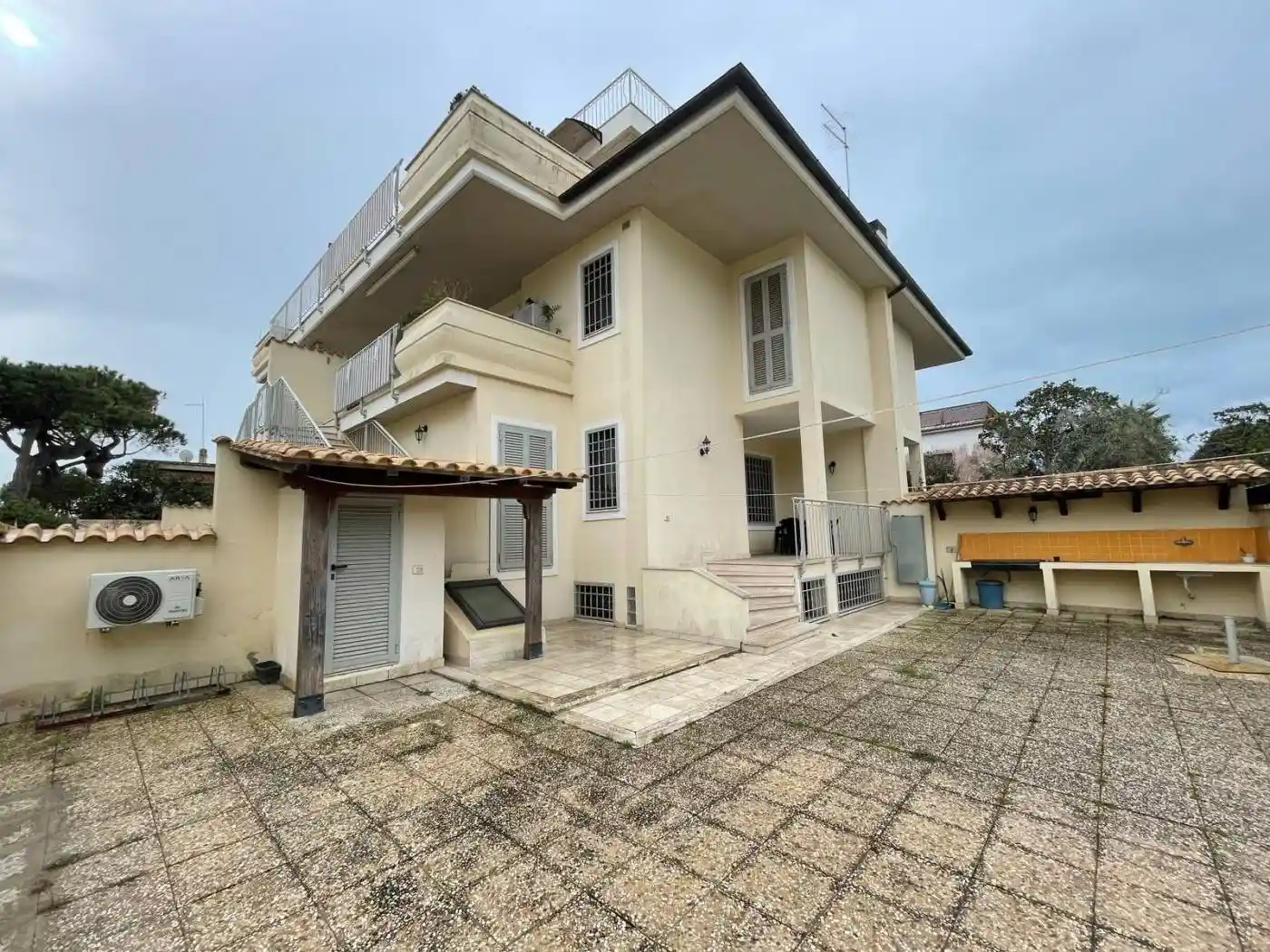 Villa in vendita a Fiumicino