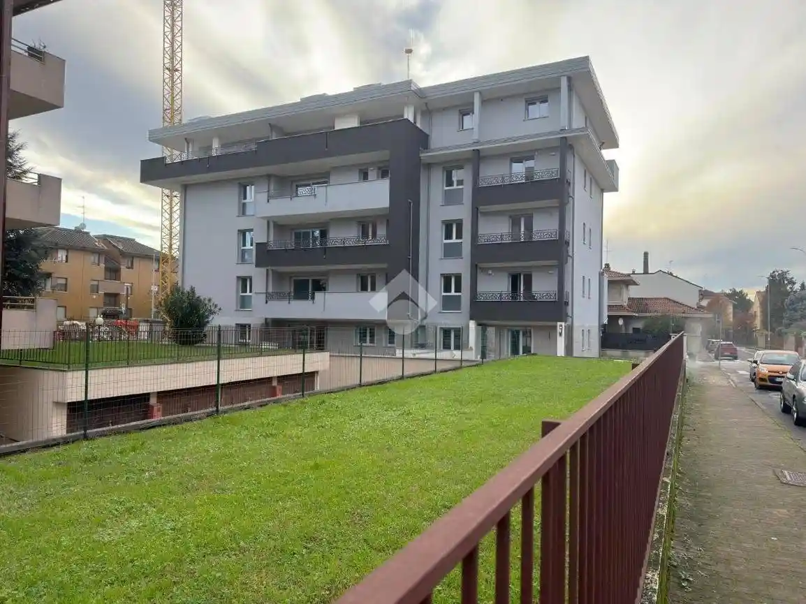 Appartamento in vendita a Varedo
