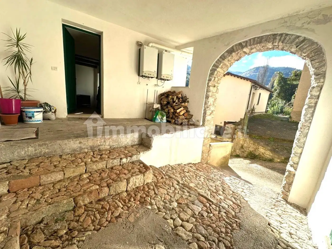 Appartamento in vendita a Arrone