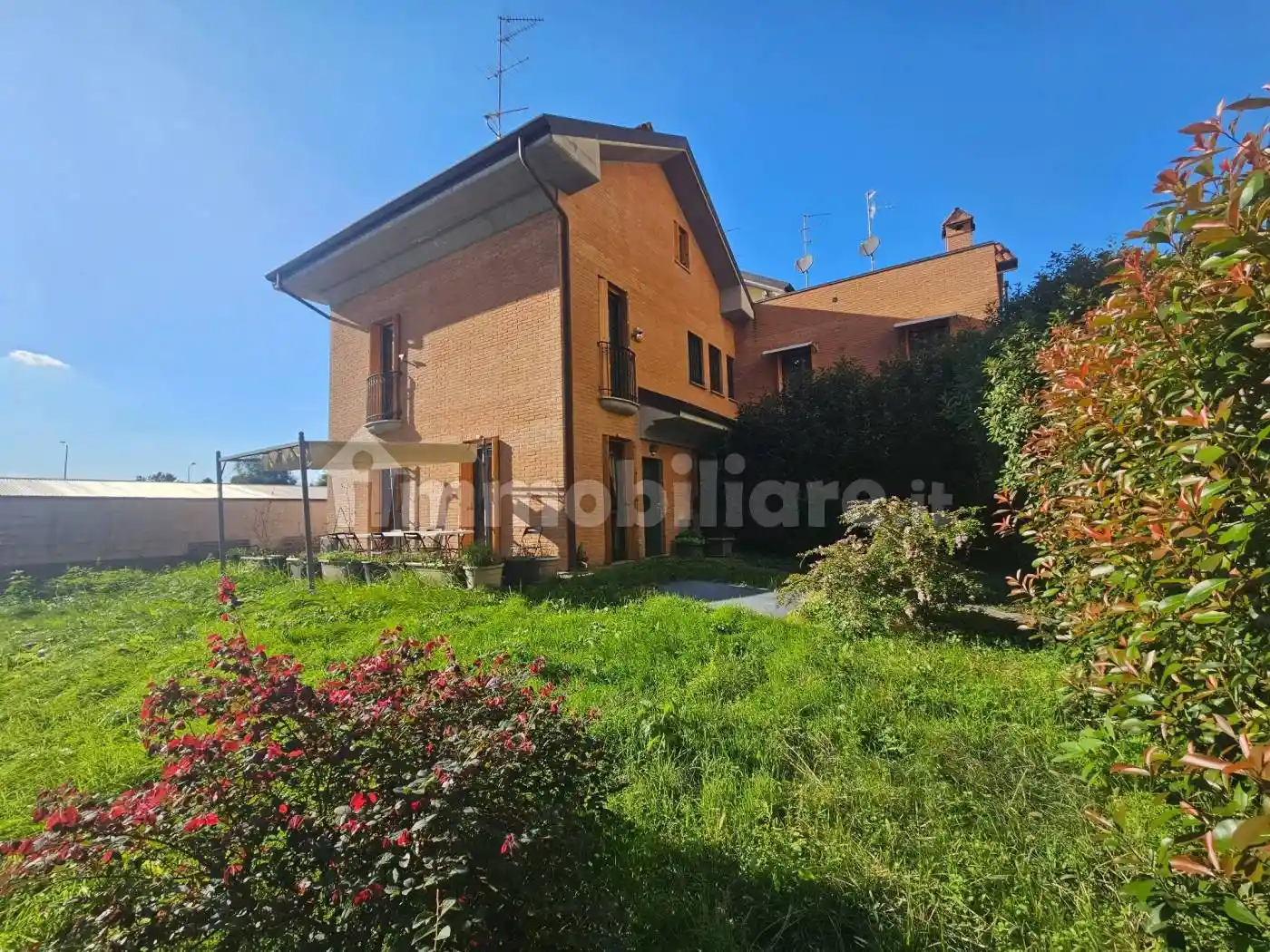 Villa unifamiliare via Quinto Romano, Baggio, Milano - foto 2