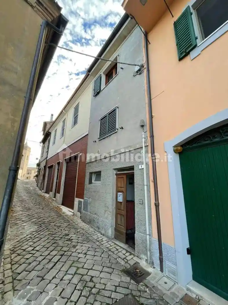 Villa in vendita a Ostra Vetere