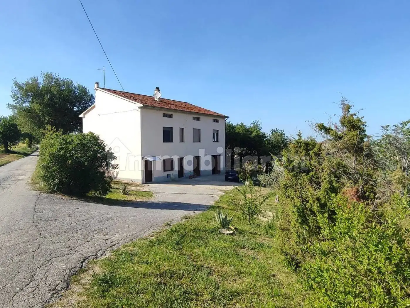 Villa in affitto a Ostra