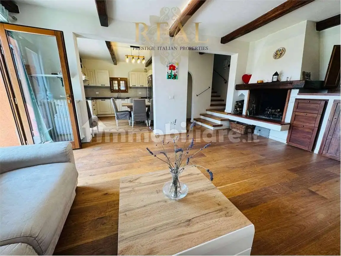 Casa indipendente in affitto a Firenze