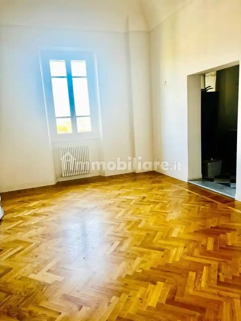 Quadrilocale viale della Repubblica, Repubblica, Prato - foto 2