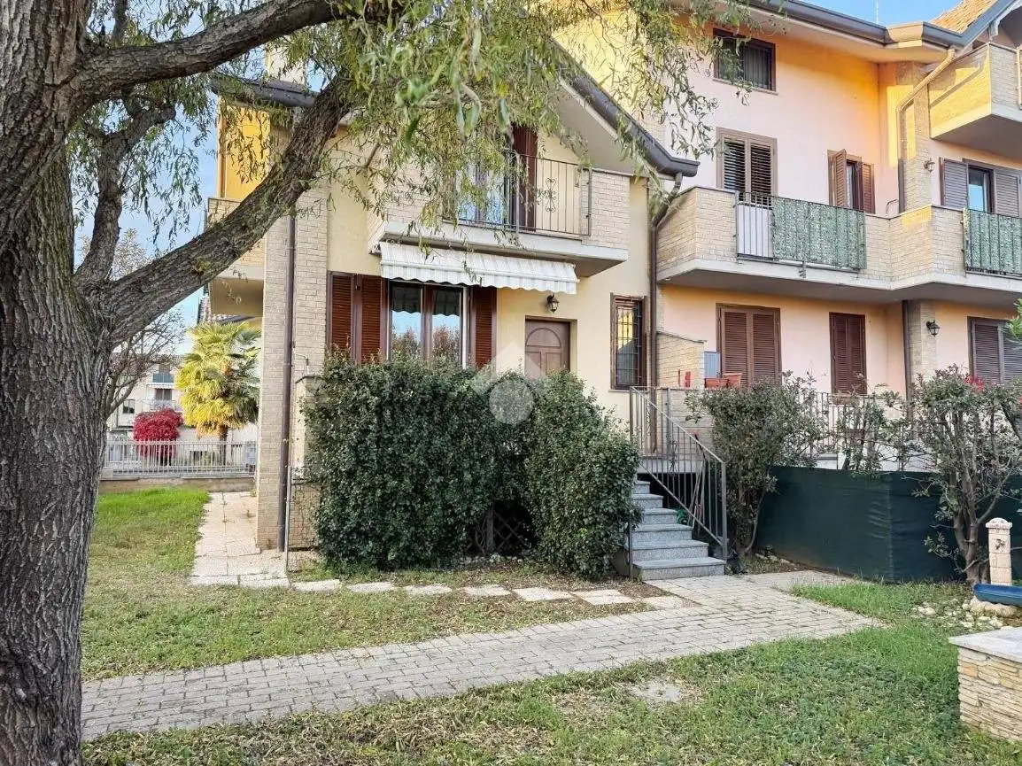 Villa a schiera via Pirandello 86, Cislago - foto 2