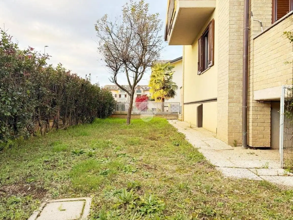 Villa a schiera via Pirandello 86, Cislago - foto 4