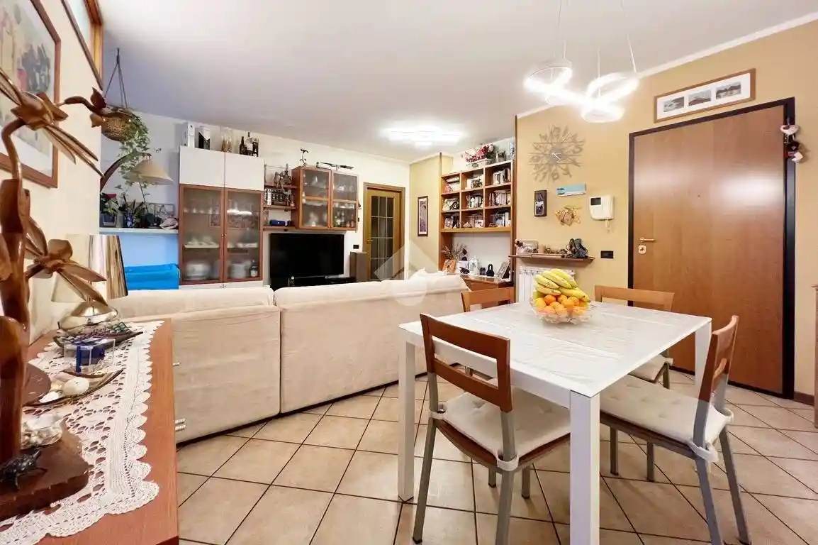 Trilocale viale Montegrappa 255, Repubblica, Prato - foto 2