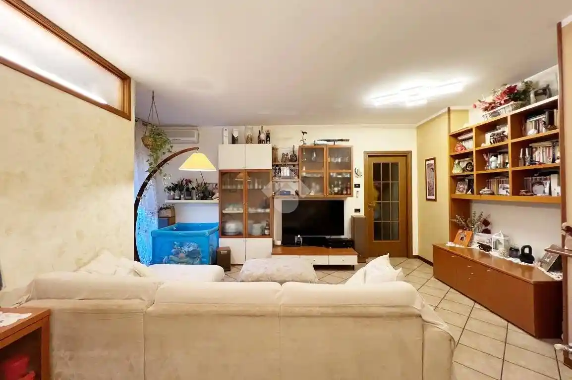 Trilocale viale Montegrappa 255, Repubblica, Prato - foto 3