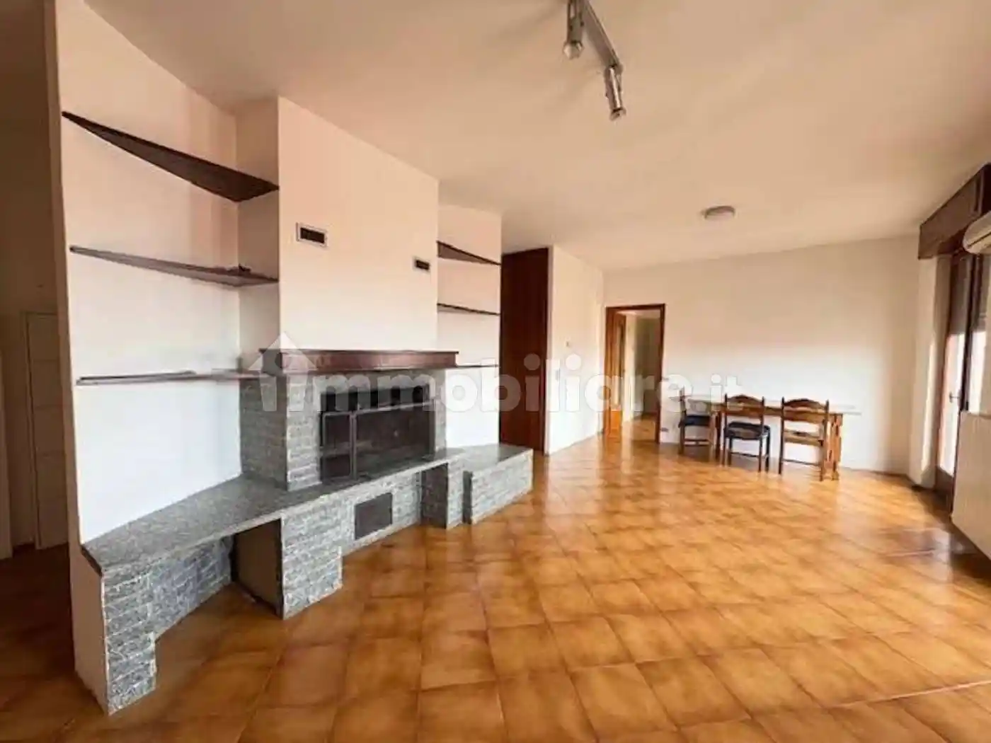 Trilocale via F. Baracca, 33, Cameri - foto 2