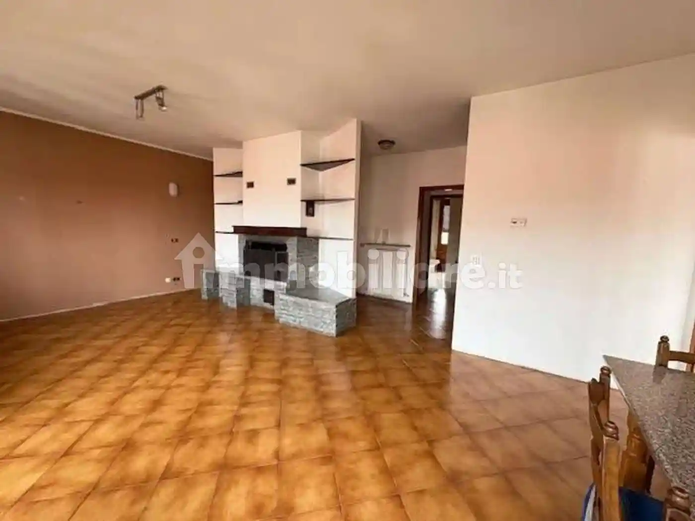 Trilocale via F. Baracca, 33, Cameri - foto 3