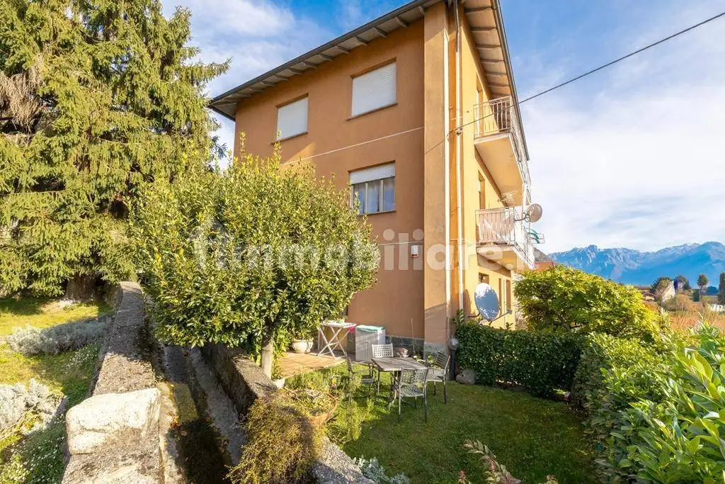 Appartamento in vendita a Gravedona ed Uniti