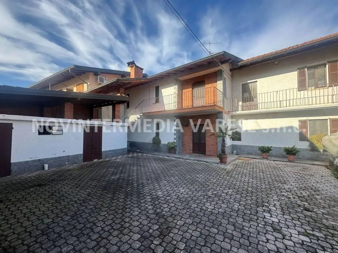 Palazzo - Edificio in Vendita - foto 2