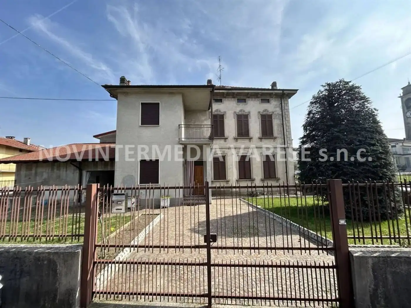 Villa unifamiliare piazza Italia, 29, Centro, Brebbia - foto 2
