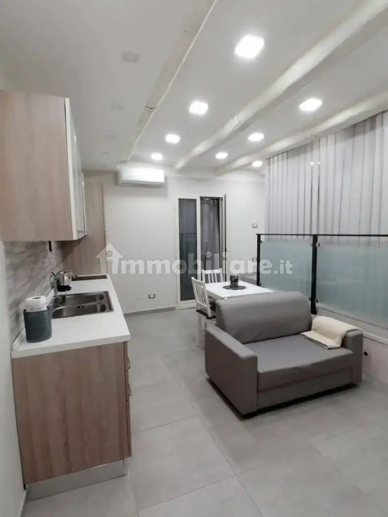 Appartamento in vendita a Napoli