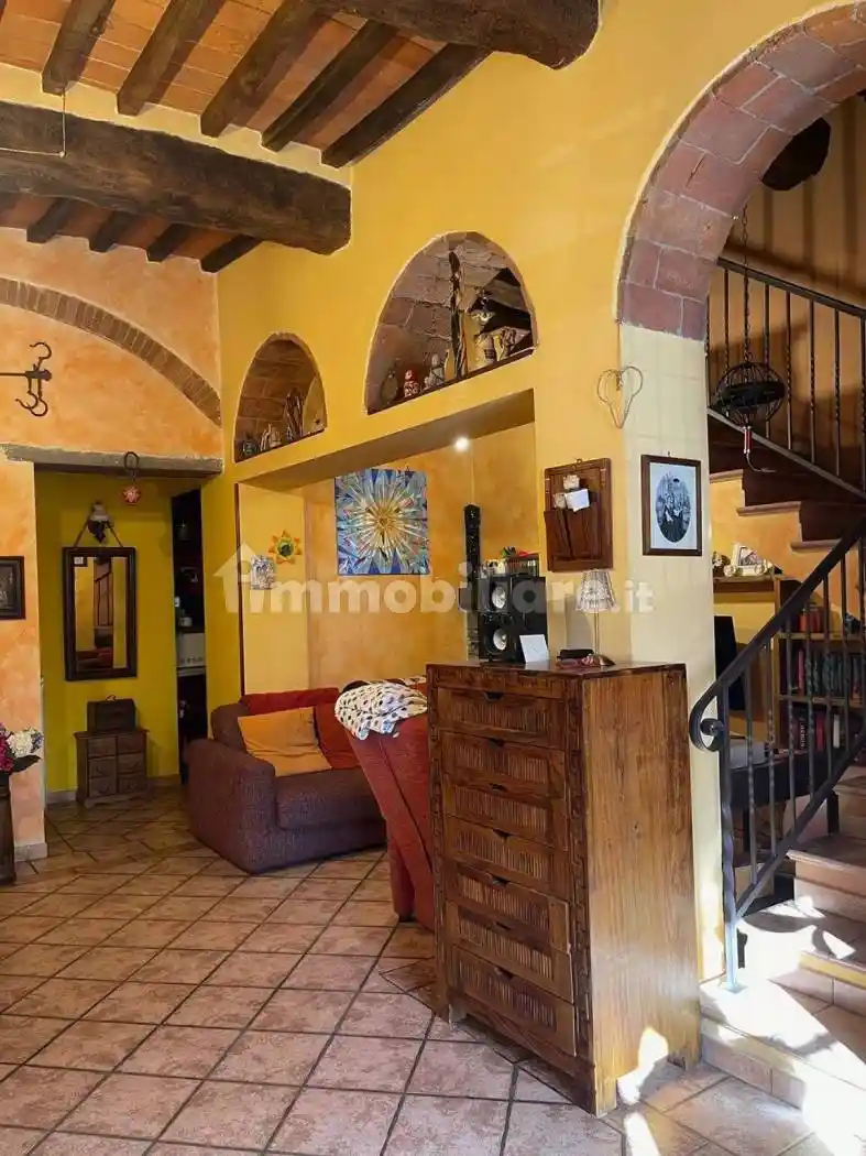 Rustico - Casale in vendita a Agliana