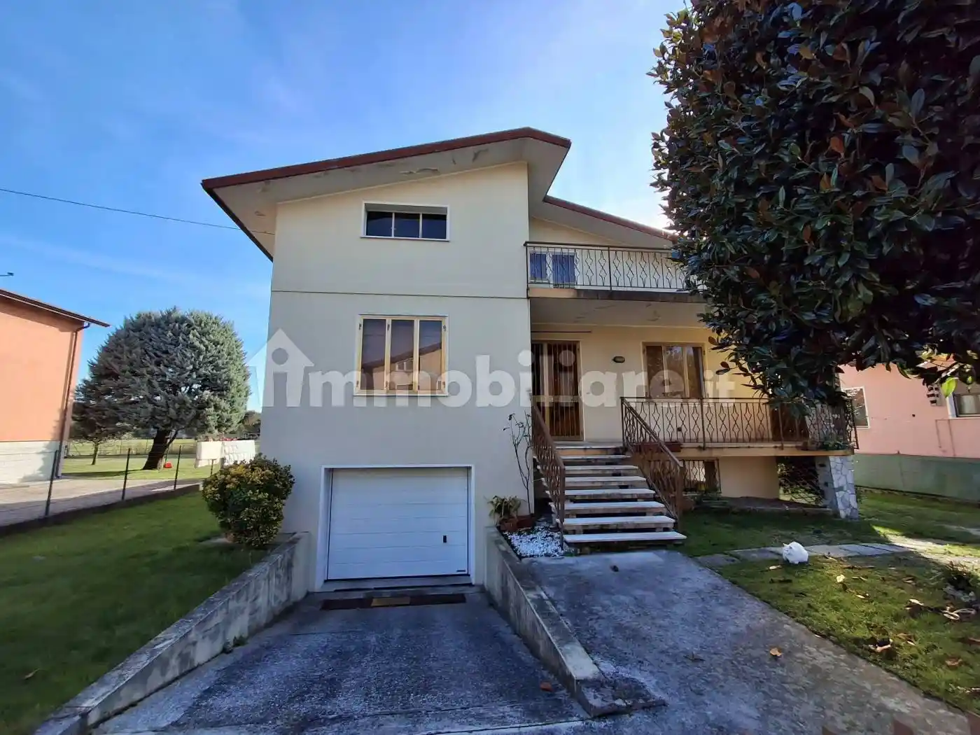 Villa in vendita a Fontanafredda