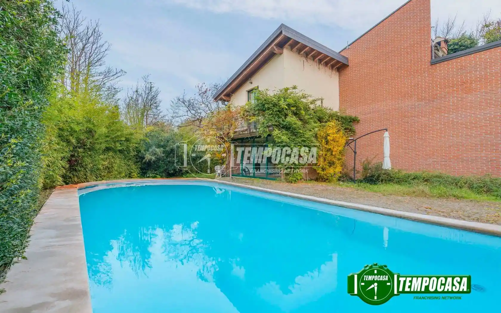 Villa in vendita a Gazzola