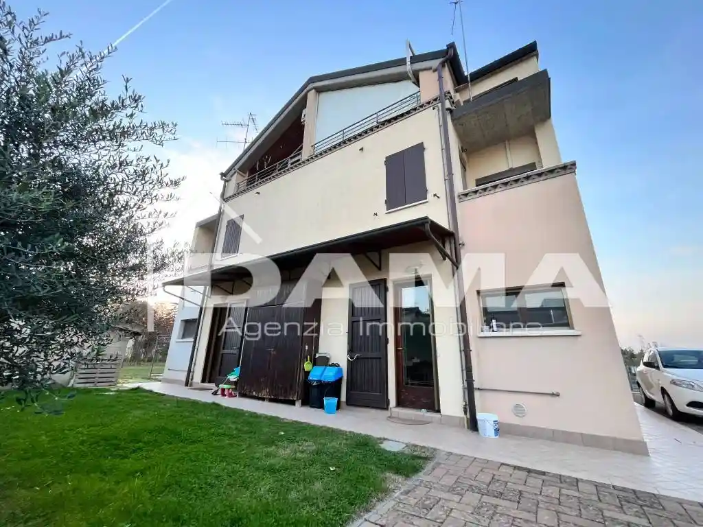 Villa bifamiliare, buono stato, 178 m², Carpinello, Forlì - foto 2