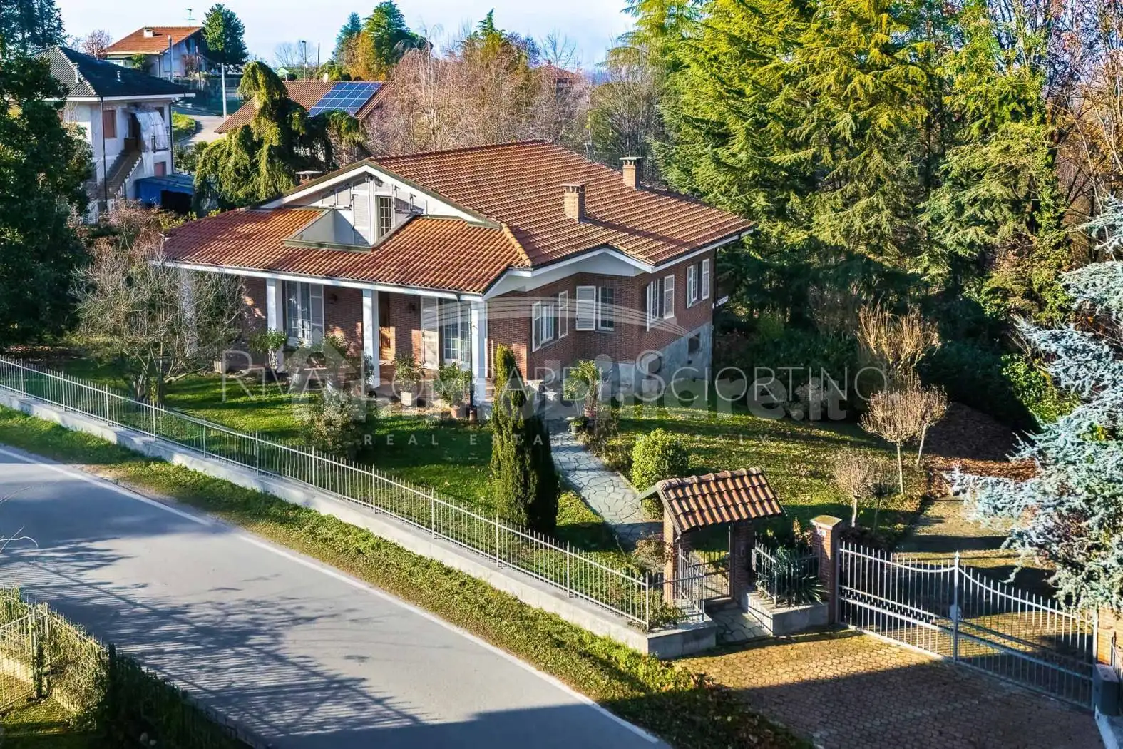 Villa in vendita a Ferrere