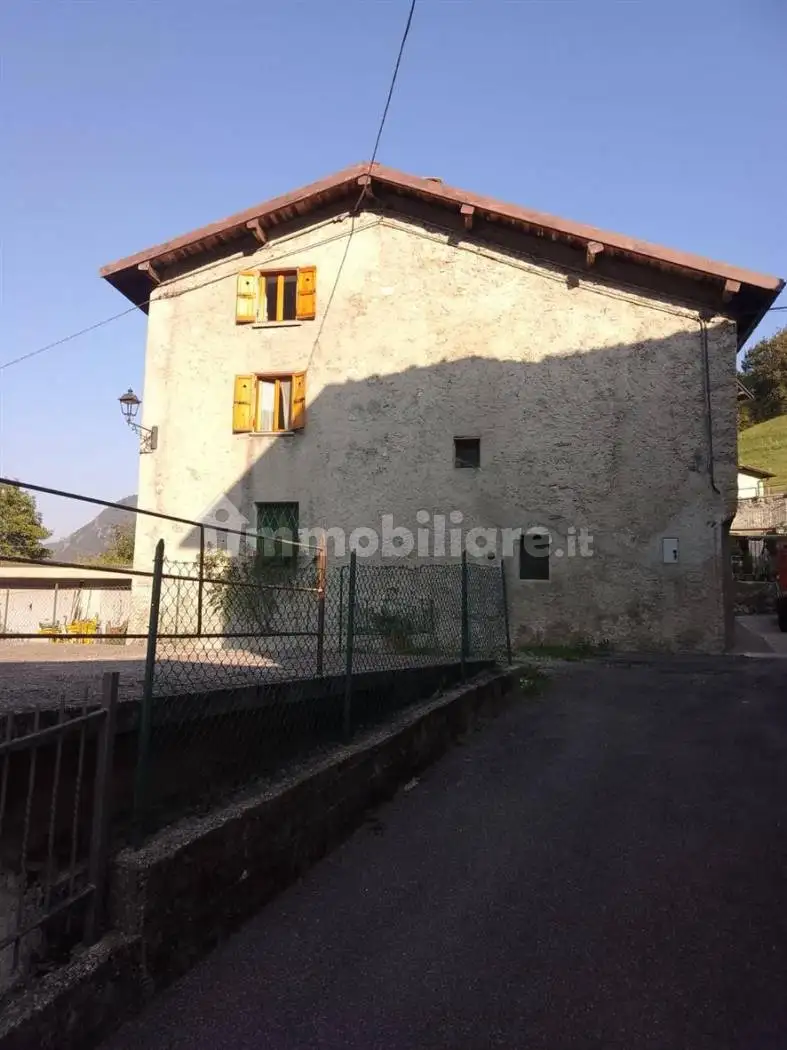 Casa indipendente in vendita a San Pellegrino Terme