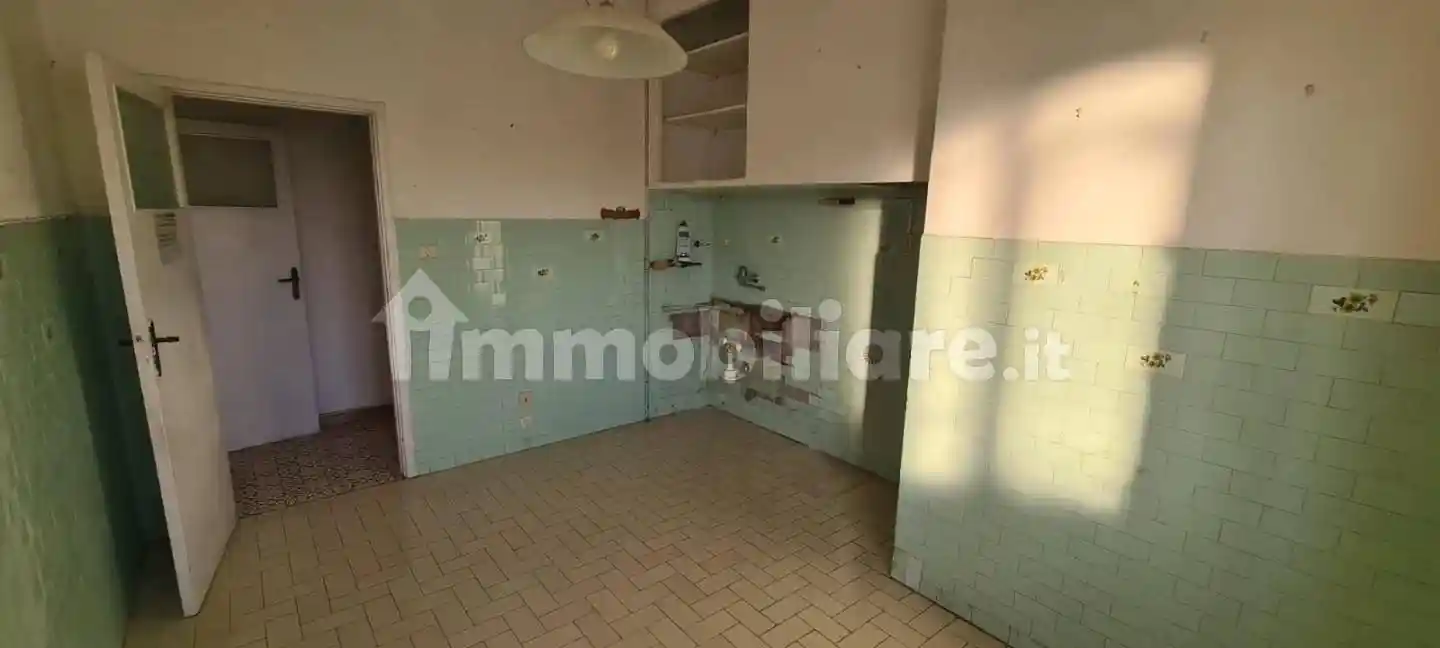 Quadrilocale via Antonio Gramsci 118, Ospedale - Stazione, Livorno - foto 5