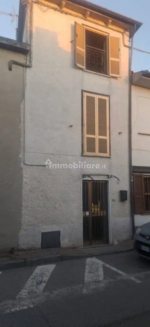 Casa indipendente in vendita a Corteolona e Genzone