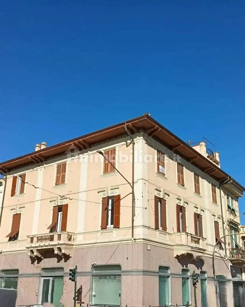 Appartamento in vendita a Vallecrosia