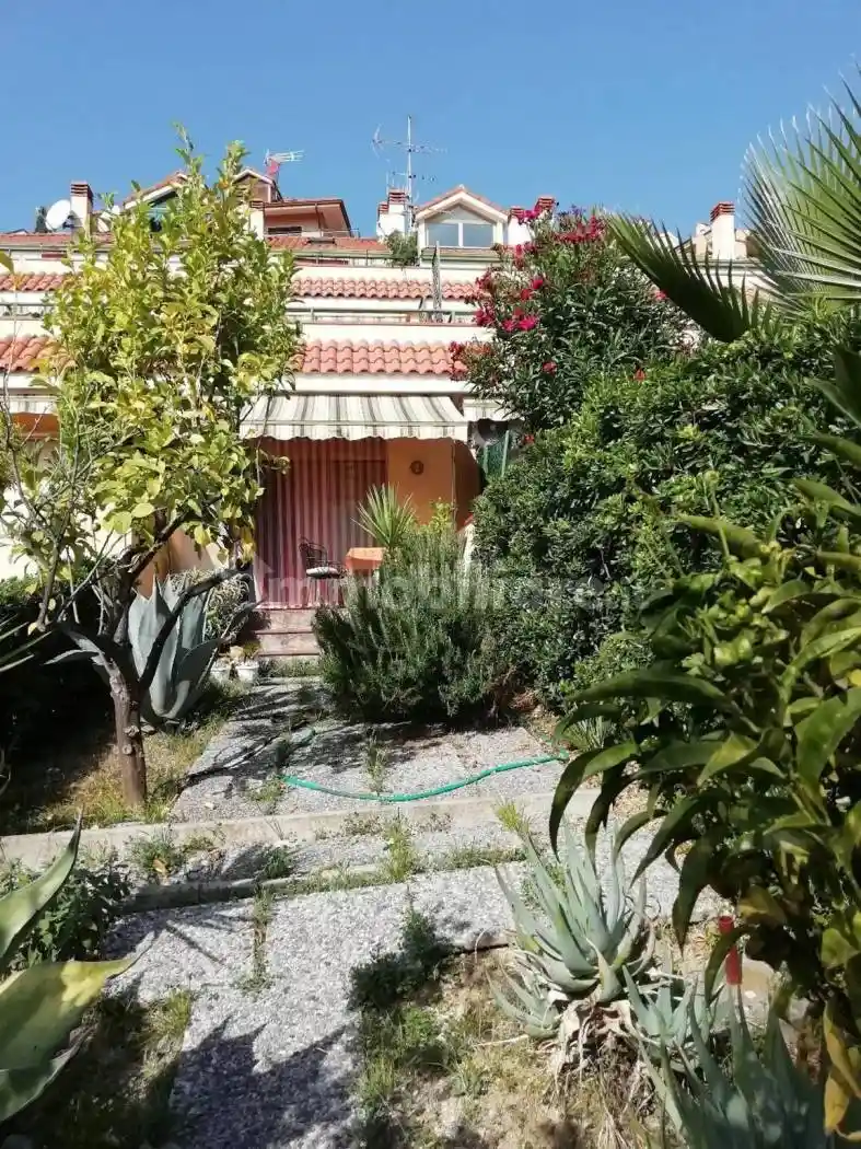 Appartamento in vendita a Vallebona