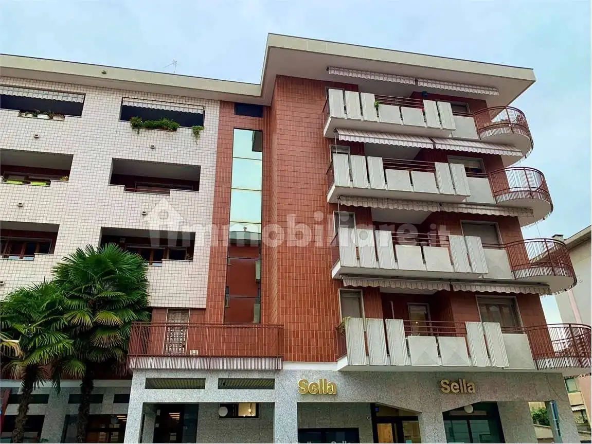 Appartamento in affitto a Novara