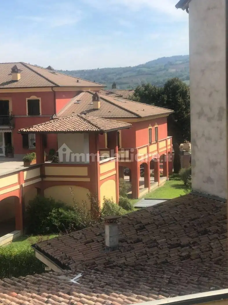 Appartamento in affitto a Pianello Val Tidone