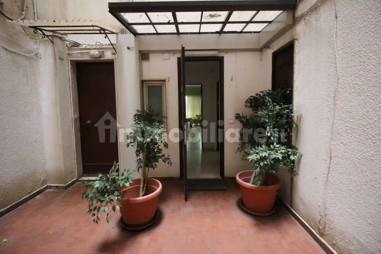 Quadrilocale ottimo stato, piano terra, Villa Bellini - Santa Maria di Gesù, Catania - foto 2