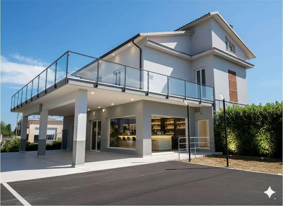 Palazzo - Edificio in vendita a Ancona