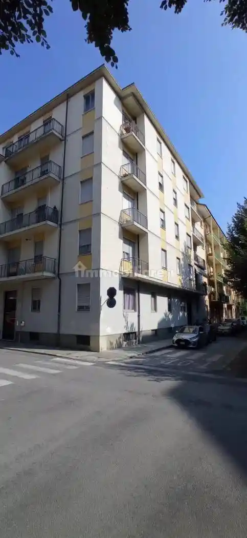 Trilocale via Antonio Bassignano 50, Centro, Cuneo - foto 2