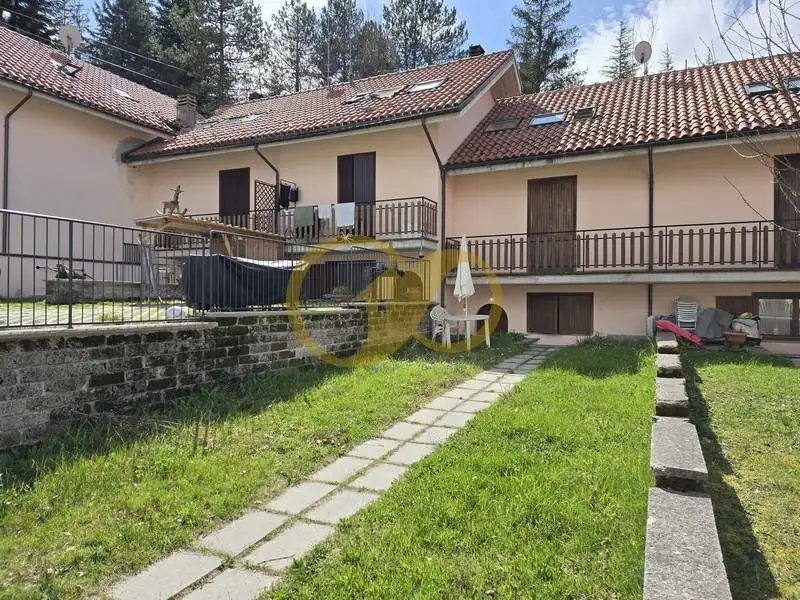 Villetta a schiera in vendita a Fiastra