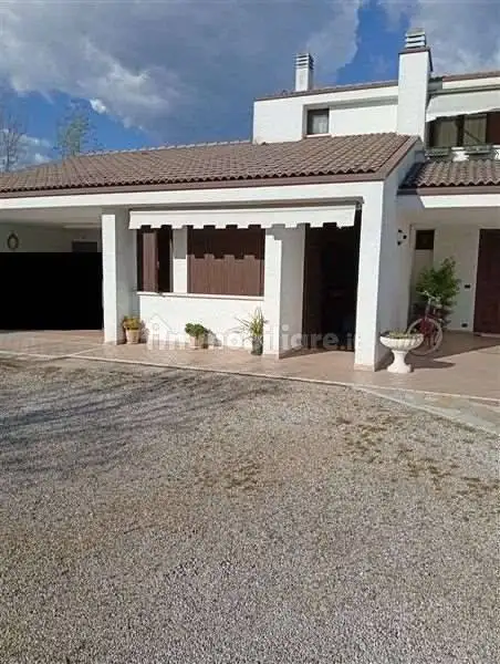 Appartamento in asta a Giavera del Montello