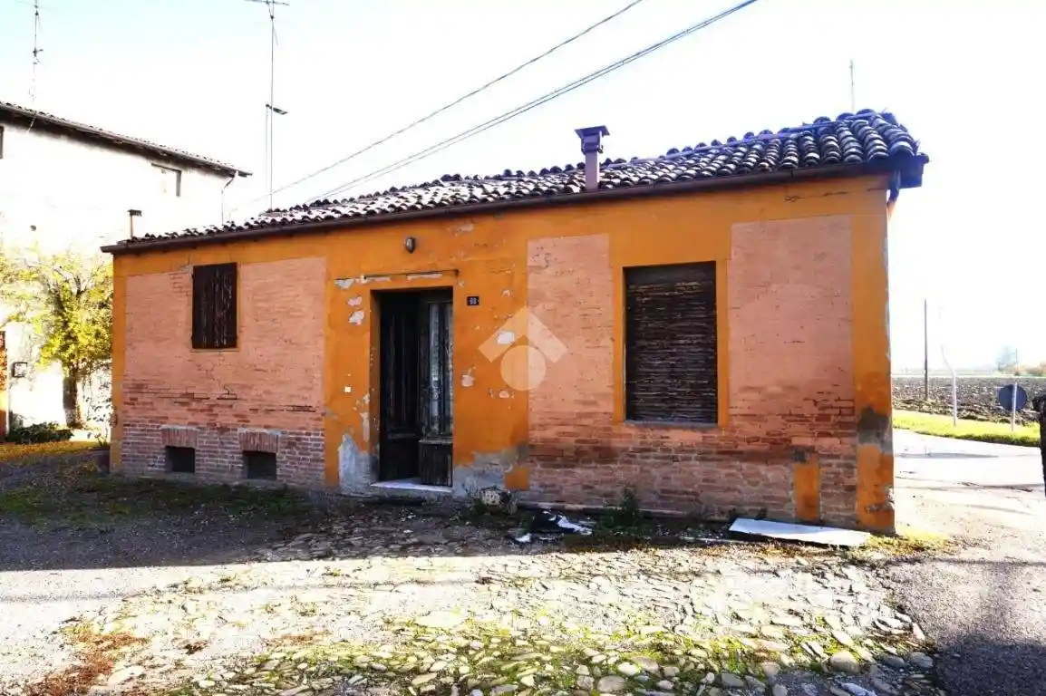 Rustico - Casale in vendita a Formigine