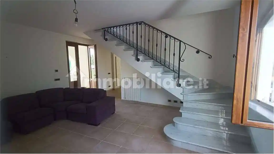 Villa in vendita a Castelnuovo Magra