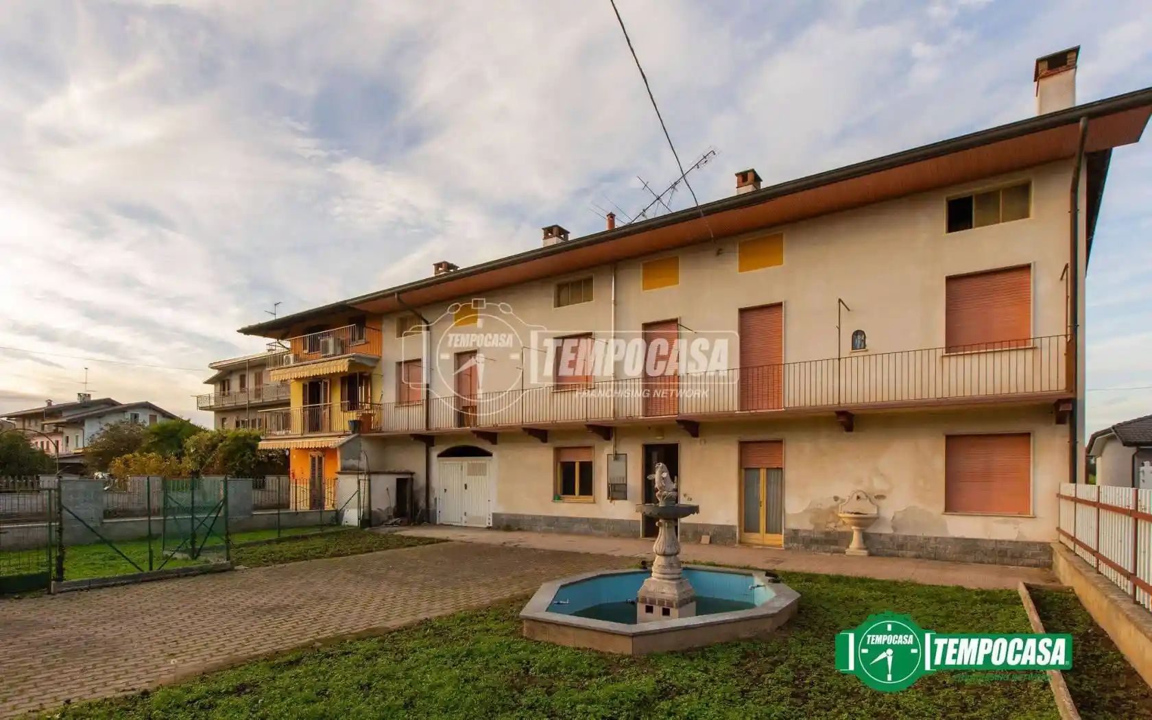 Casa indipendente in vendita a Oleggio