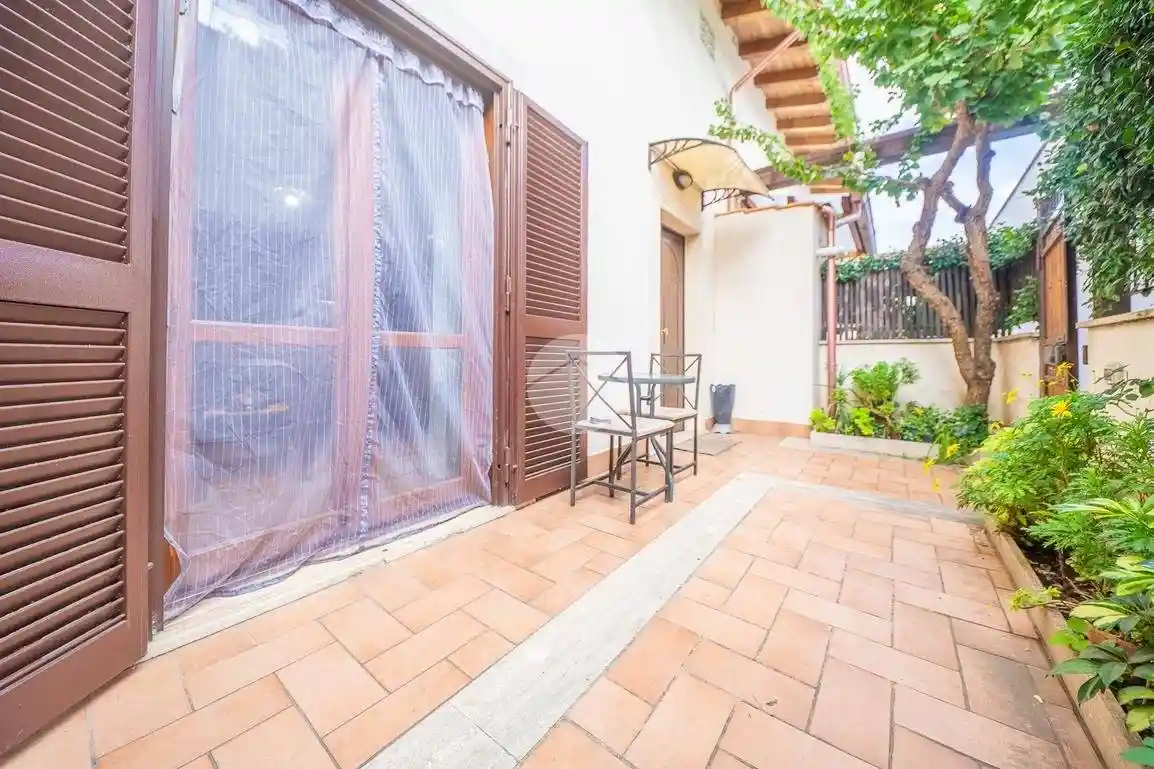 Villa a schiera via Appia Nuova 771, Arco di Travertino, Roma - foto 4