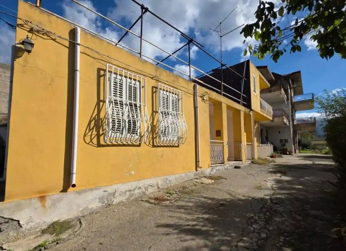 Terratetto plurifamiliare via Mario Trapezi 12, San Gregorio, Reggio Calabria - foto 2