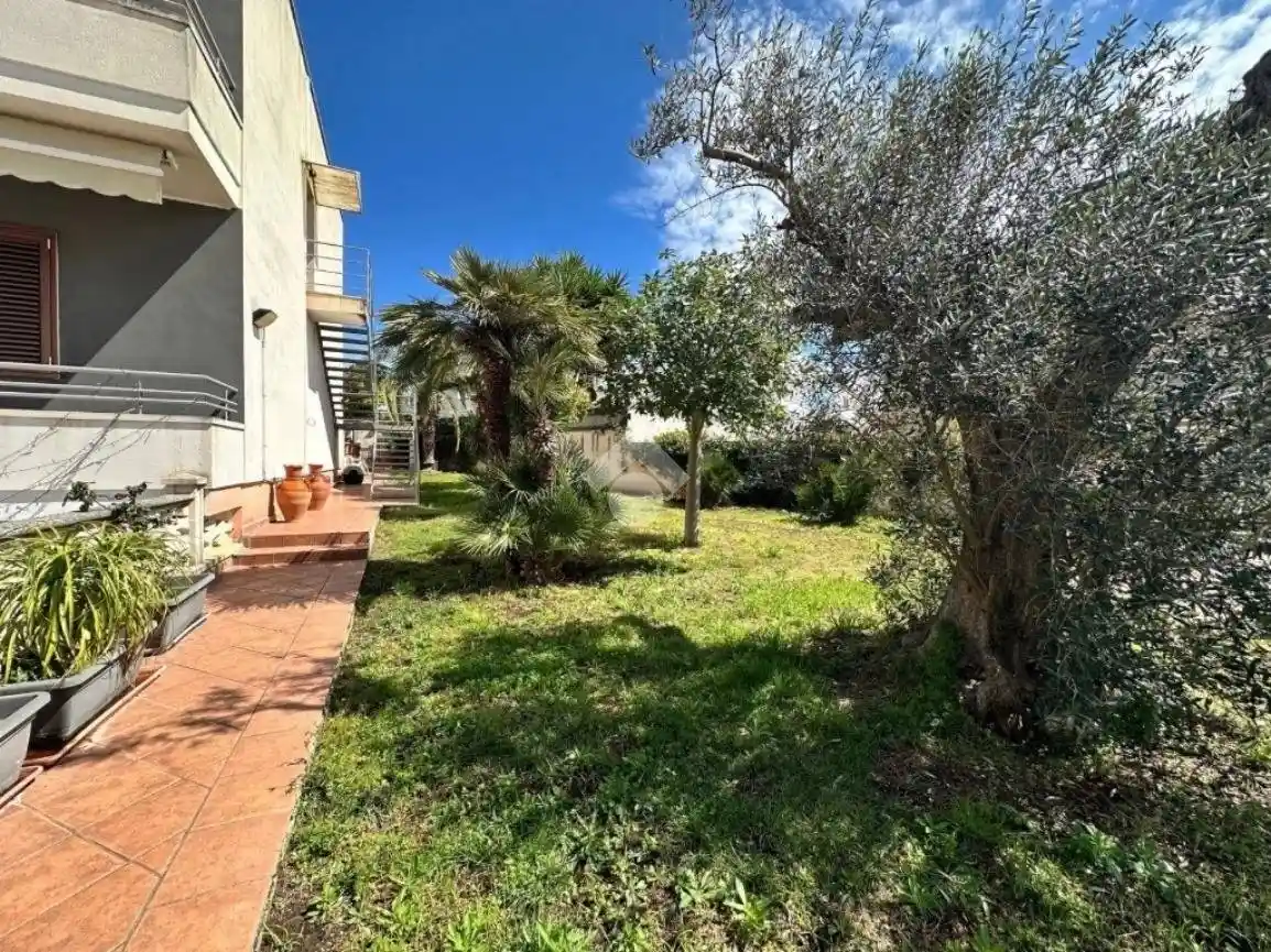 Villa a schiera via Evangelista Menga 63, Rudiae - Casermette, Lecce - foto 2